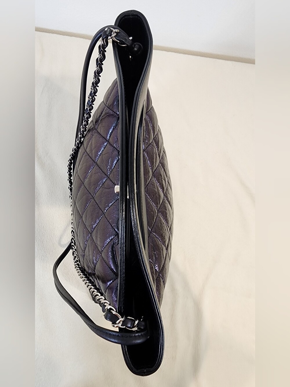 Chanel 31 Crinkled Calfskin Iridescent 2 Way - Picture 10 of 16